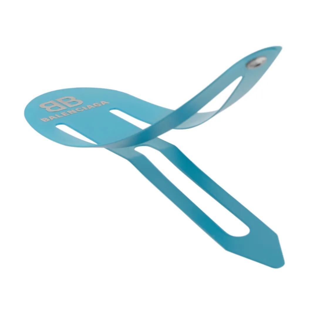 4500元一条！巴黎世家平角短裤造型半身裙惹争议