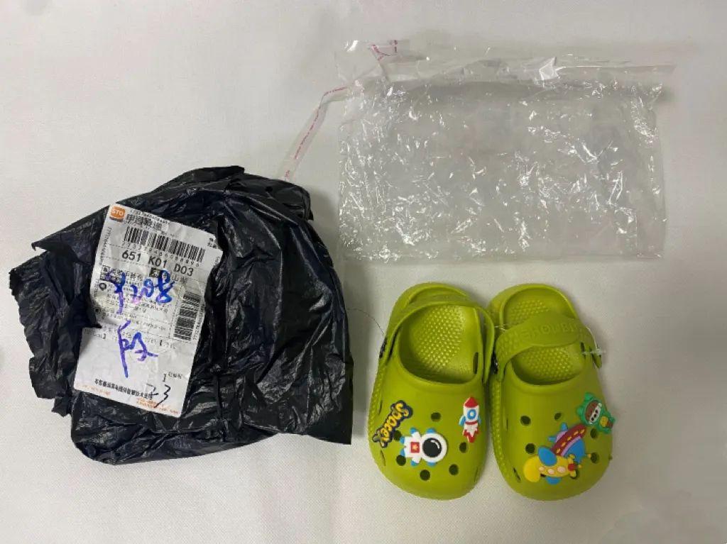 这种“毒拖鞋”易致孩子性早熟！家里有的赶紧扔