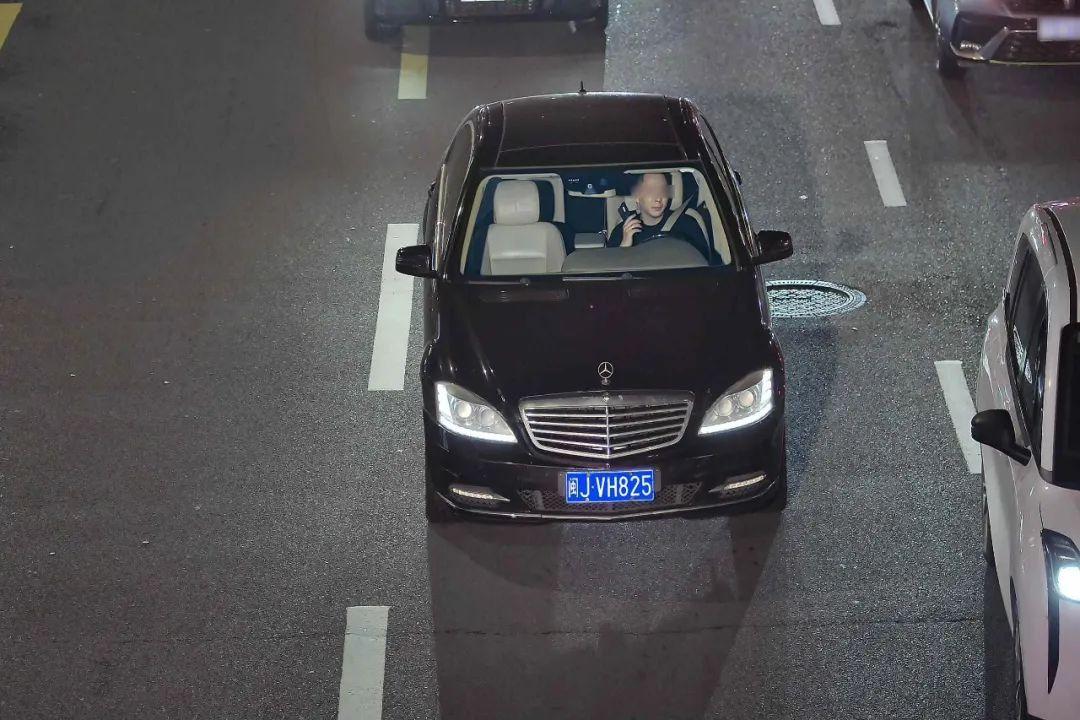 开车玩手机、打电话！福州这些车辆已被抓拍处罚！