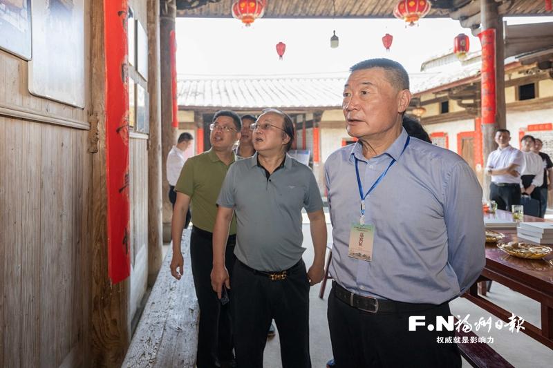 左海会客厅｜徐贵祥：在英雄的城市寻找新时代英雄叙事