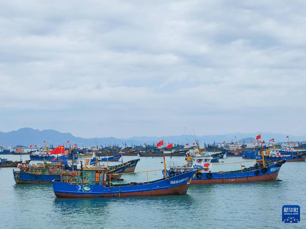休渔期，福州渔民也很“忙”