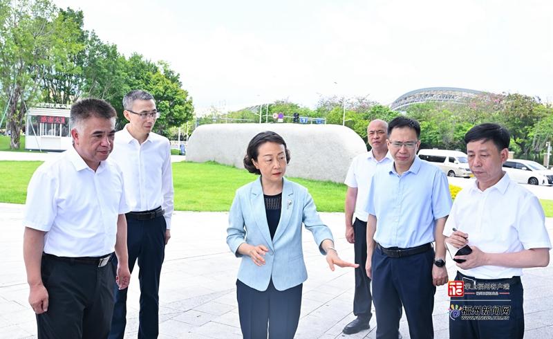 郭宁宁赴仓山闽侯开展“护河爱水、清洁家园”活动