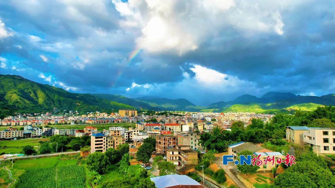 台风前！福州上空现奇观，刷屏朋友圈！