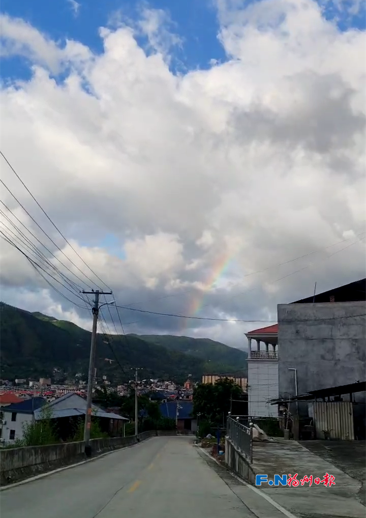 台风前！福州上空现奇观，刷屏朋友圈！