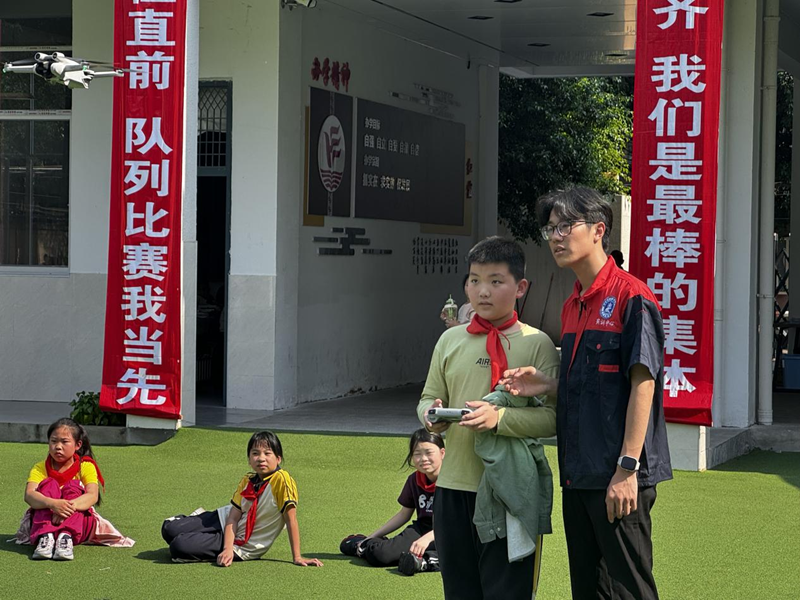 仓山镇开展“党建+N”智汇校园系列活动