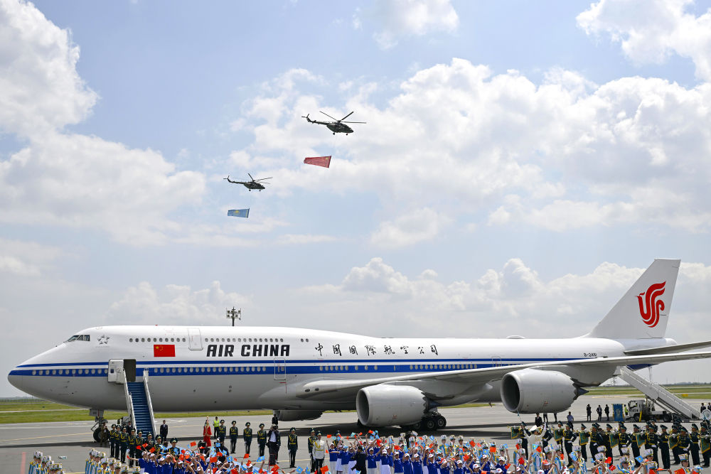 第一观察·瞬间&nbsp;|&nbsp;特殊礼遇 深厚情谊