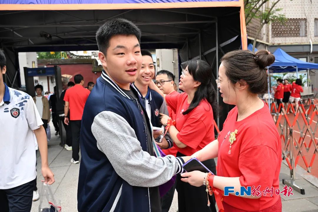 刚刚！福州8万多人入场！