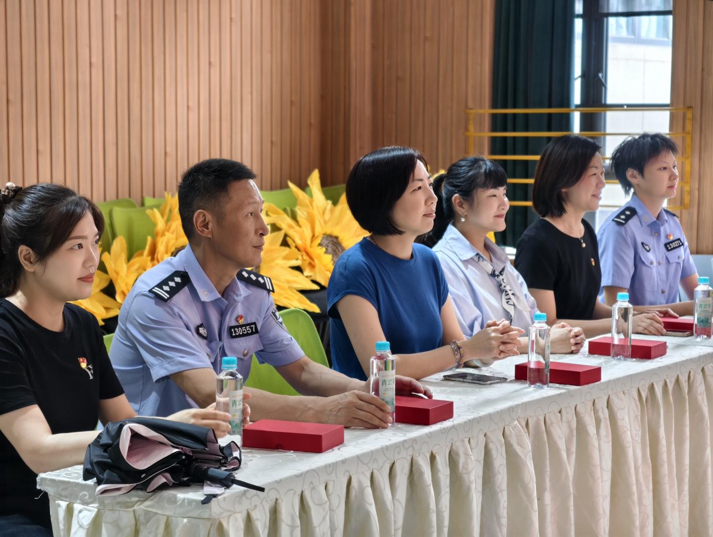 仓山镇开展主题党日活动