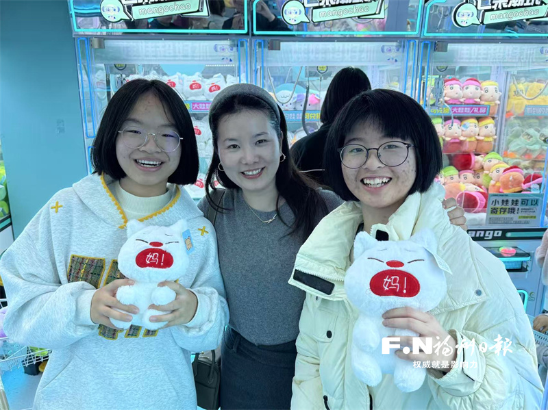 在这里感受到了家的温暖——新疆女孩与长乐锦辉社区的“石榴籽”情缘