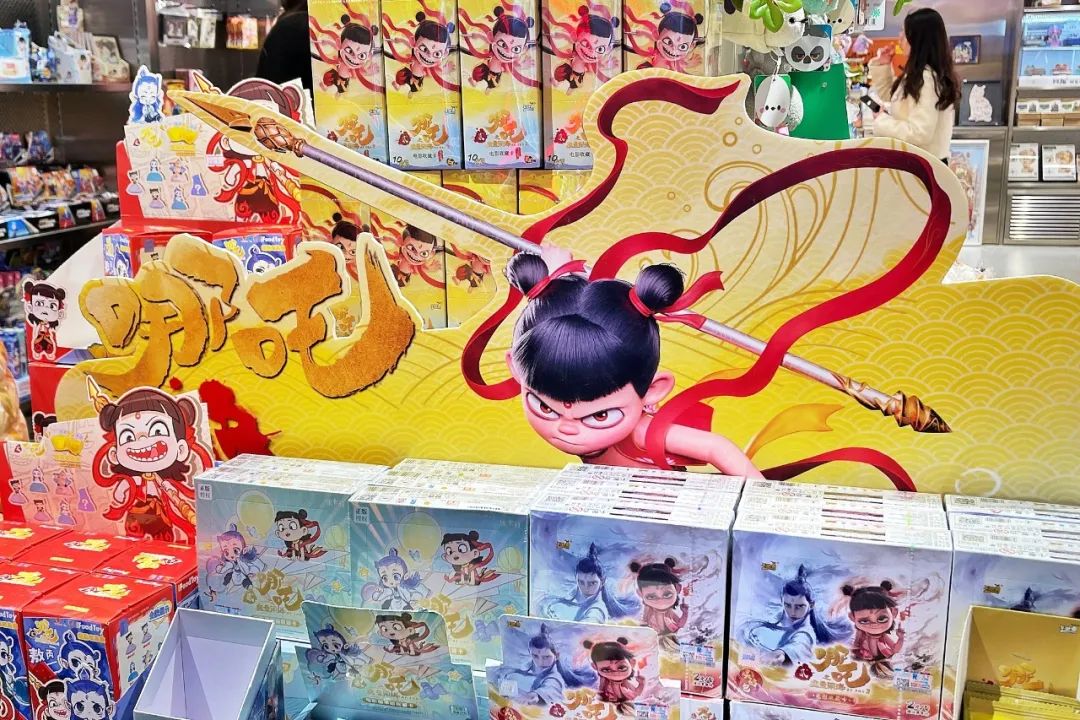 圈粉“Z世代”！“谷子经济”凭啥这么火？