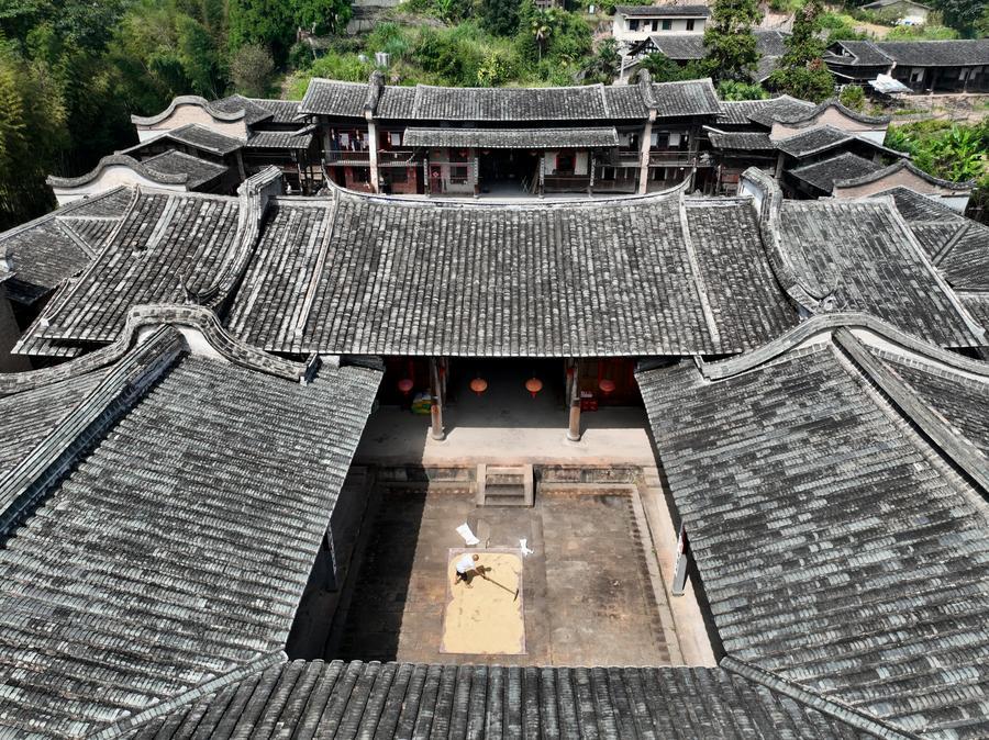 古建云游录 | 古寨新生 根脉长青