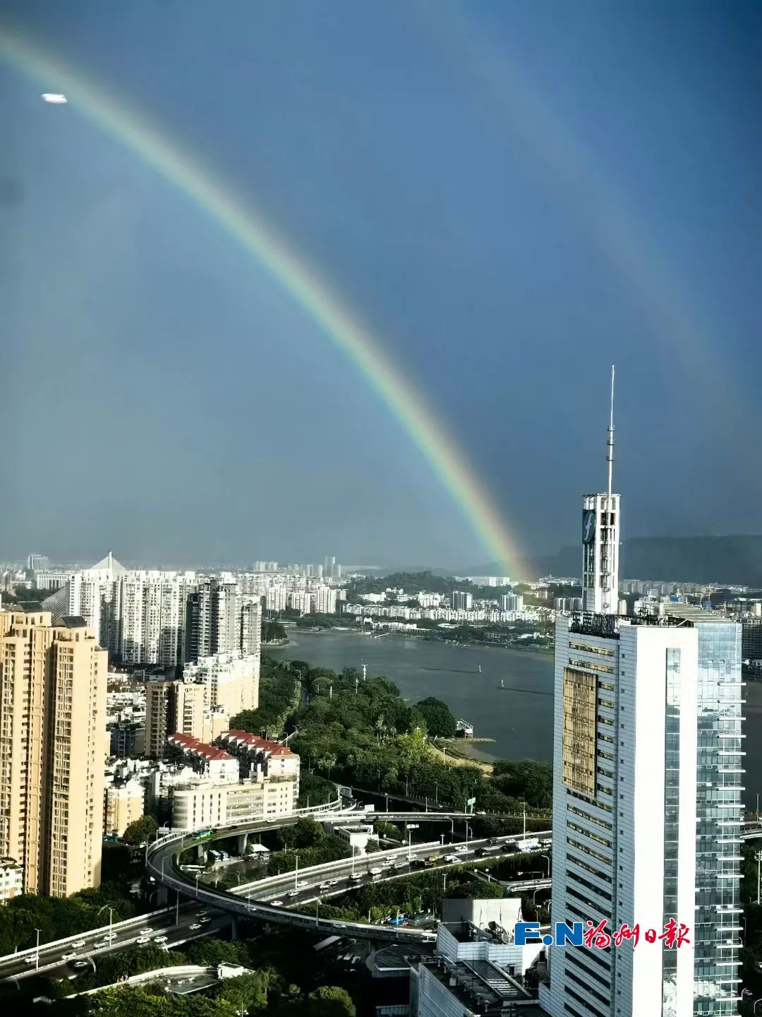 刷屏了！满屏“好运”！福州上空，沸腾了