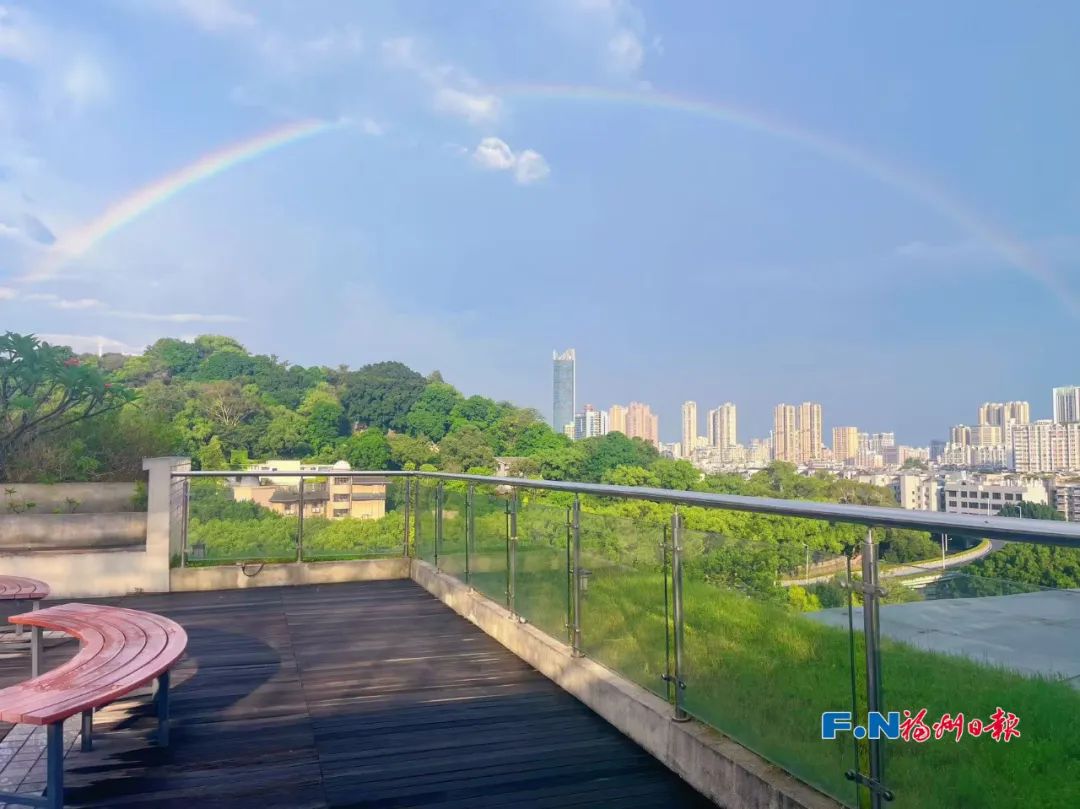 刷屏了！满屏“好运”！福州上空，沸腾了