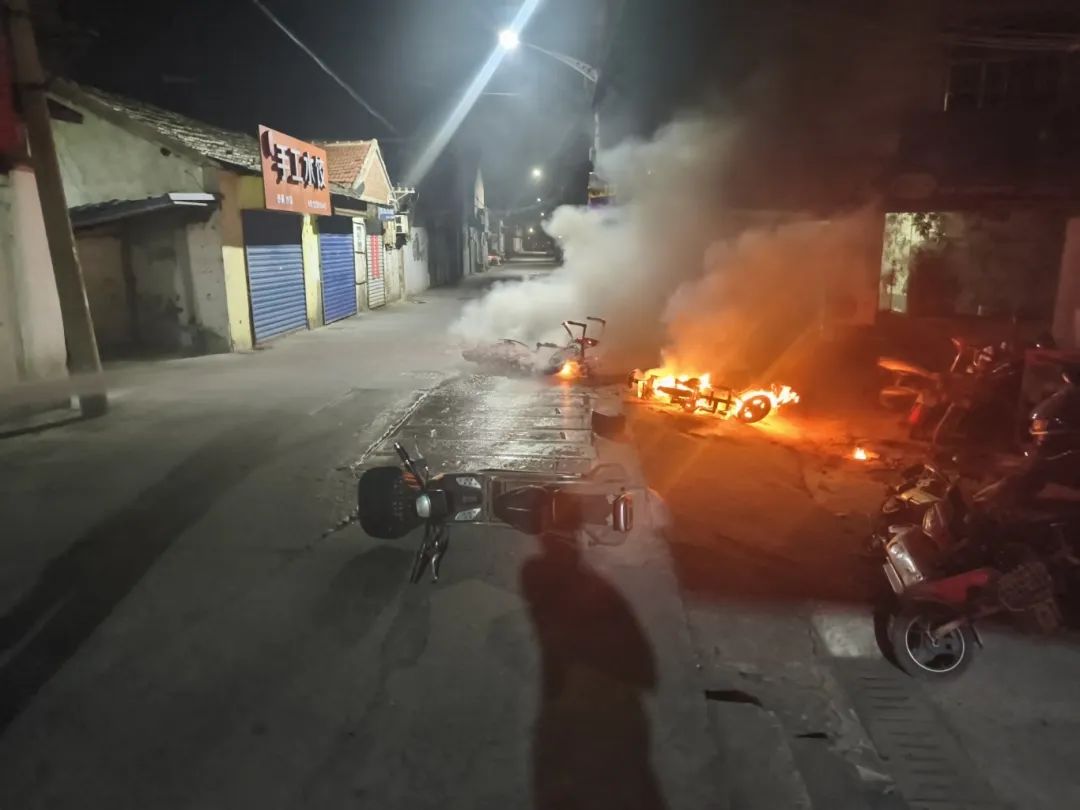 凌晨三点吃顿夜宵，结果救了一栋楼！