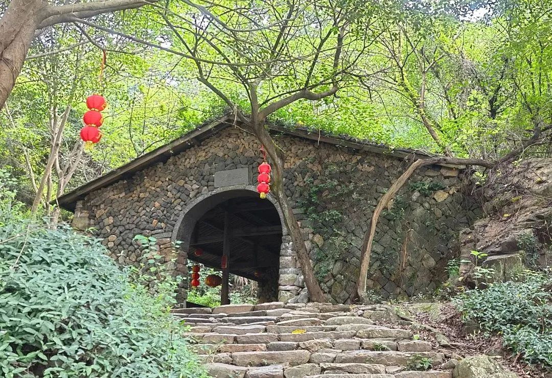 乘地铁游晋安！遇“状元”享福气！