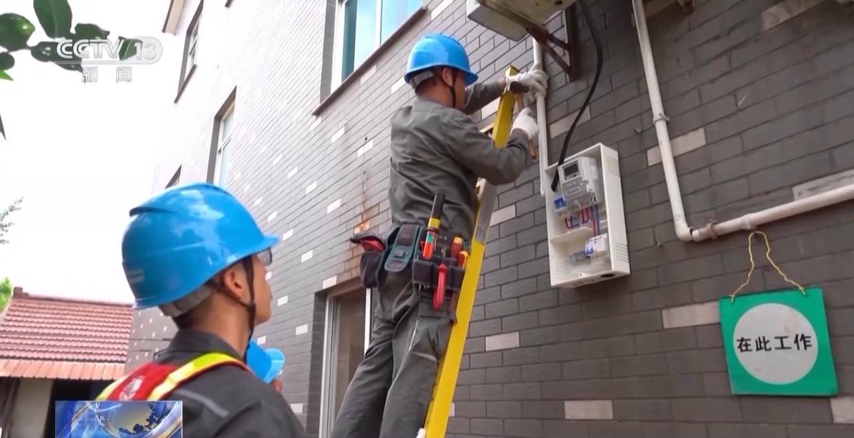 探秘二手商品质检中心：每天1.7万件商品在这里“重获新生”