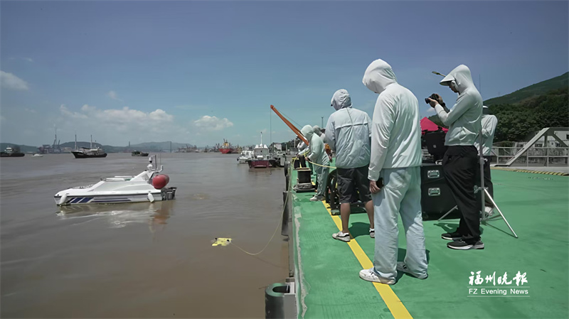 闽江口内港区商渔船碰撞水上搜救综合应急演练举办