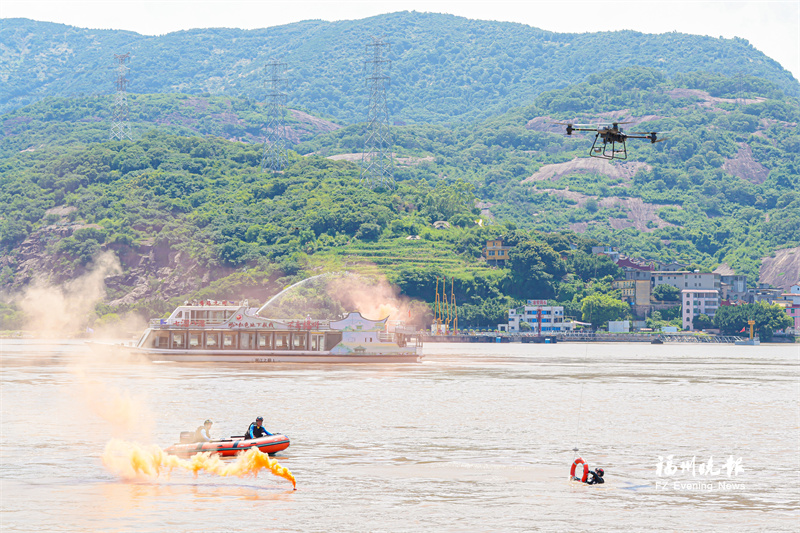 闽江口内港区商渔船碰撞水上搜救综合应急演练举办
