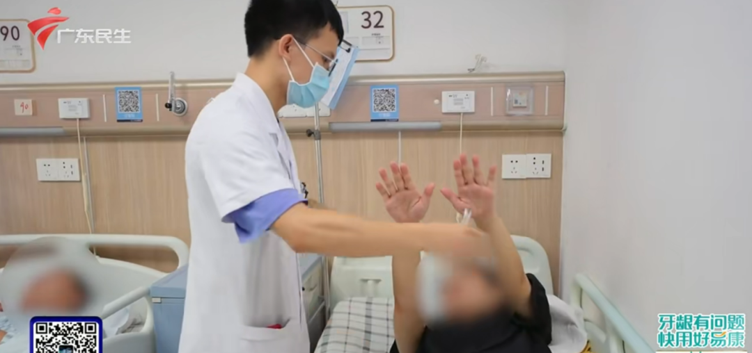 30岁女子突然性情大变！非要在屋里撑红伞，家人崩溃……