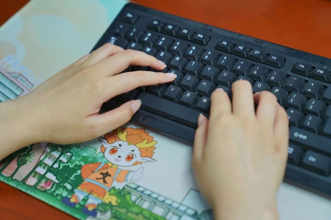 慕了！福建高校这些毕业礼物太宠了！