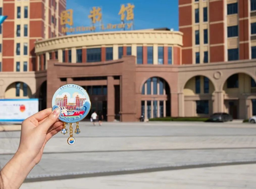 慕了！福建高校这些毕业礼物太宠了！