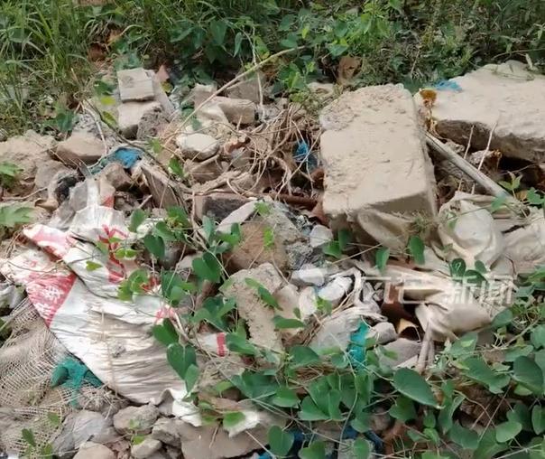 新房地下挖出尸骨 住建局介入协调