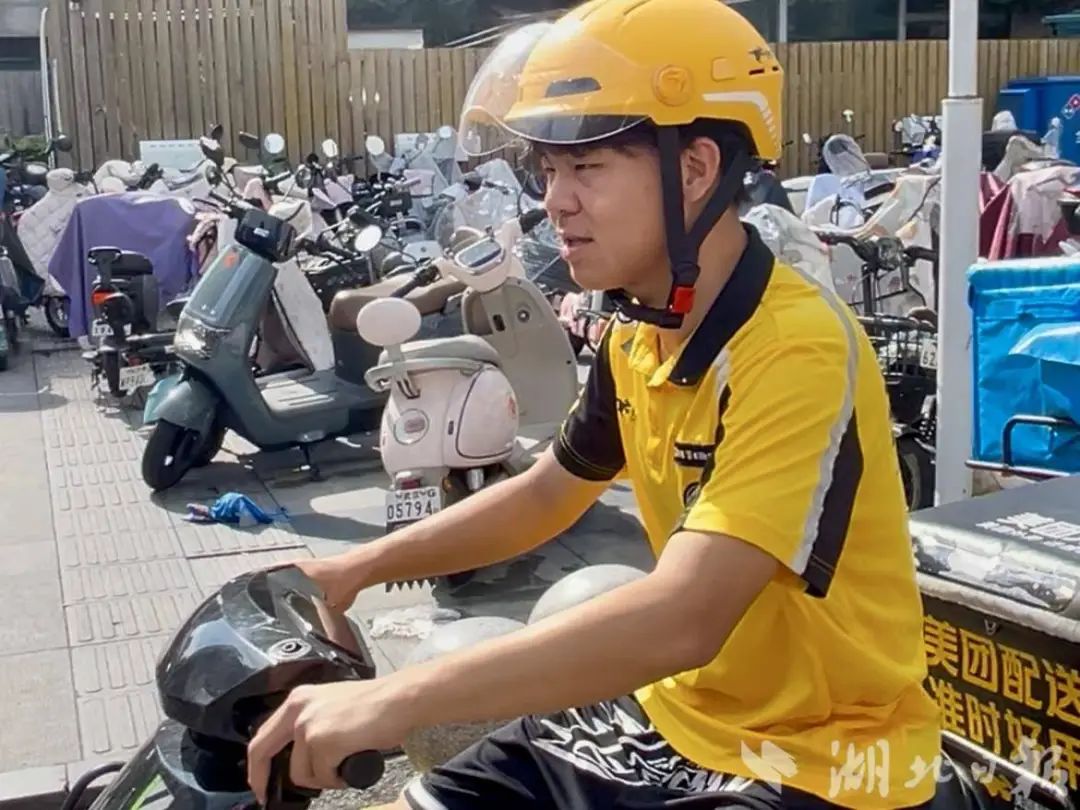 被北科大录取后，他决定去送外卖