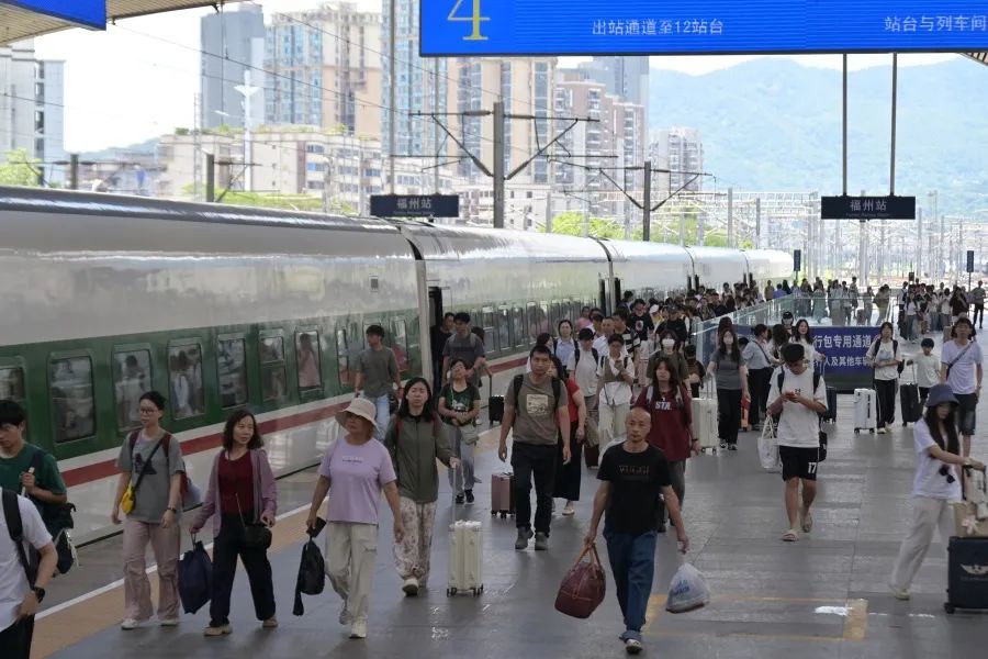 7月1日暑运启程，新列车运行图焕新出行