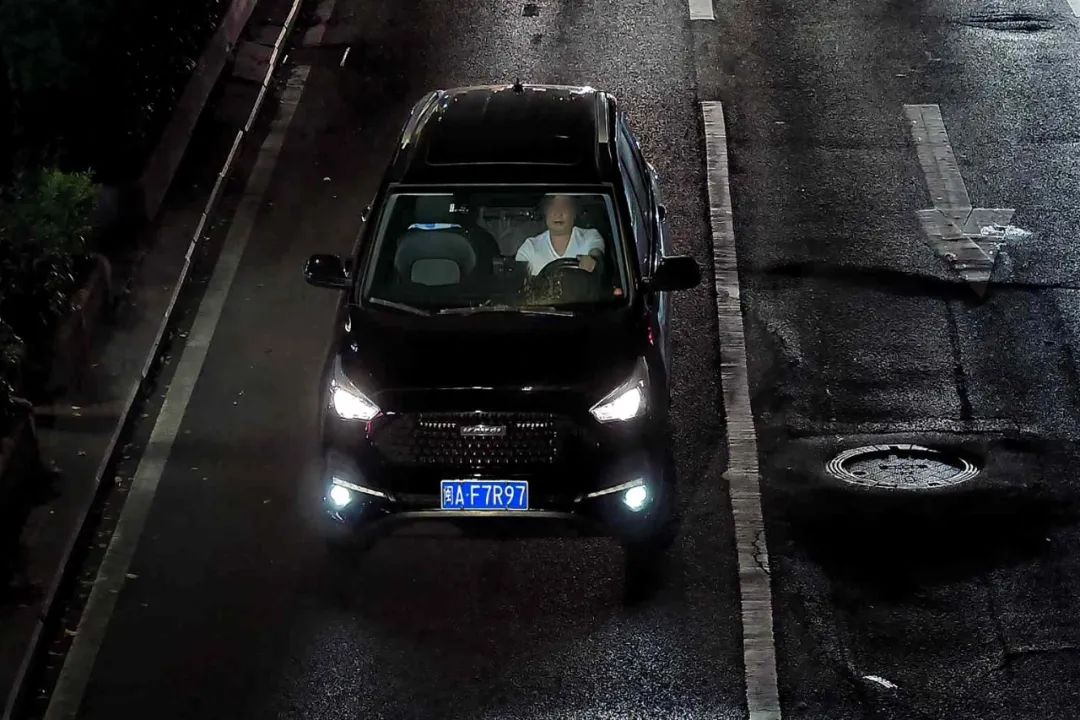 注意！福州已有多辆车被抓拍，这件事上车不做很危险！