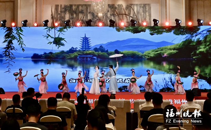 金秋西湖边的这抹“浪漫红”启动报名