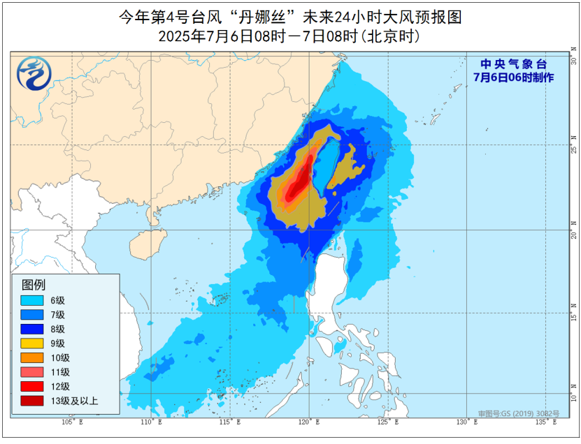 “丹娜丝”加强为台风级，逐渐向闽浙沿海靠近