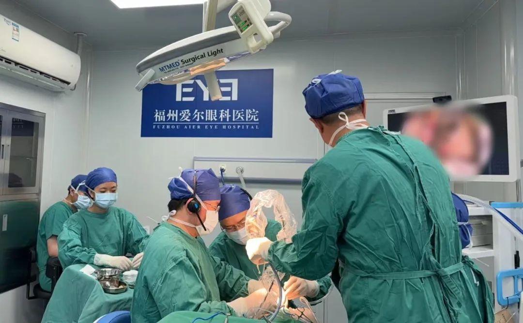 国家级眼科盛会先导环节：疑难手术直播及临床病例大赛，反响热烈