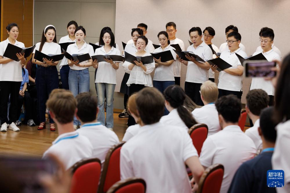新华网关注：中美青少年合唱周唱响