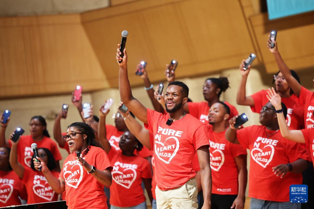 新华网关注：中美青少年合唱周唱响