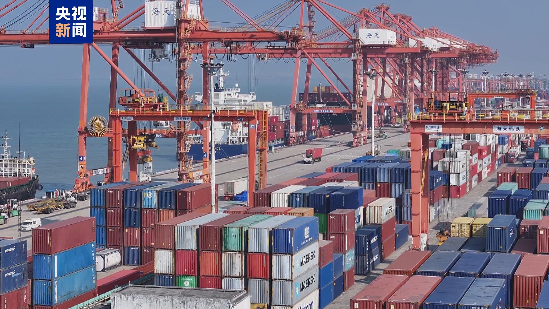 今年上半年 “丝路海运”航线集装箱吞吐量破263万标箱