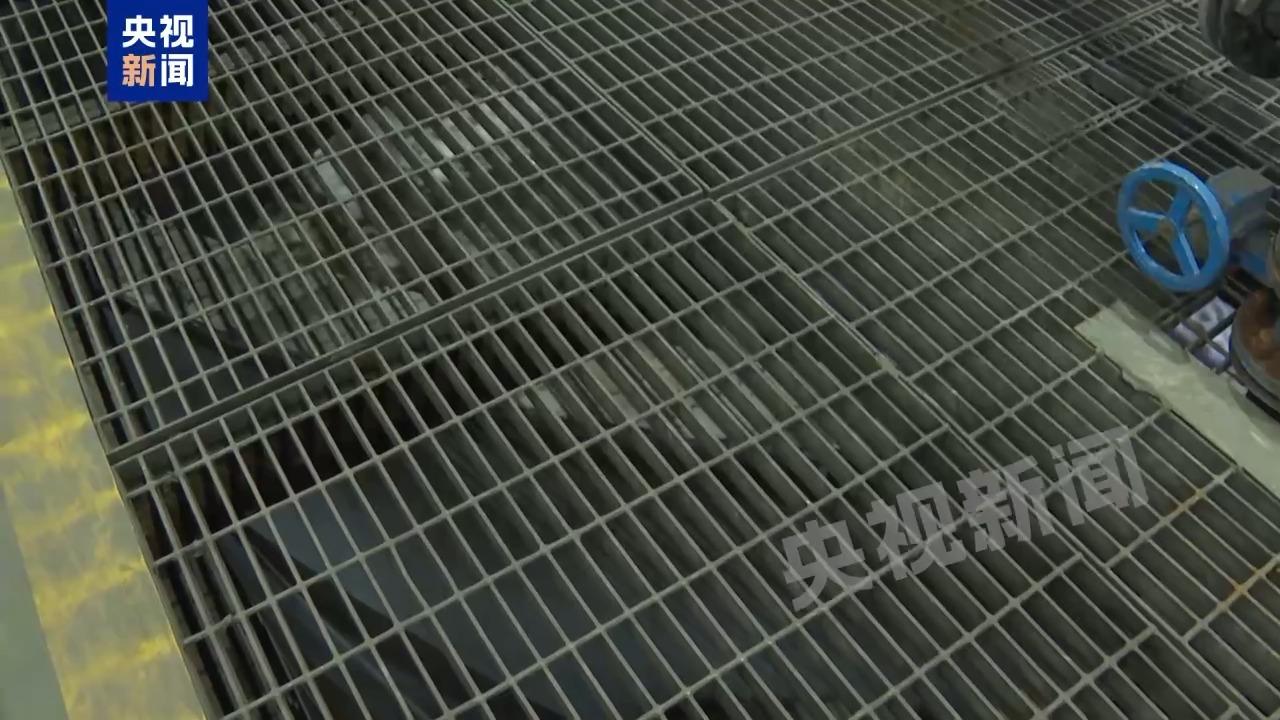 总台记者探访6名学生选矿厂遇难事故车间：事发时5块格栅板坠落