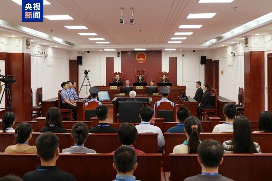 非法收受财物8191万余元 杜梓一审被判15年