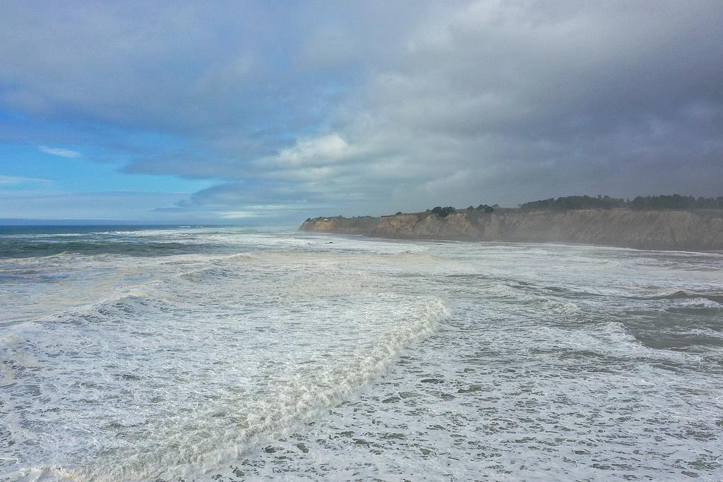 滚动更新｜日本岩手县观测到浪高1.3米海啸