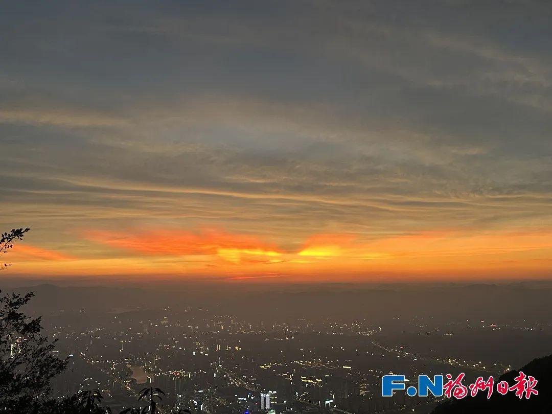 刷屏！福州上空惊现“天使的翅膀”