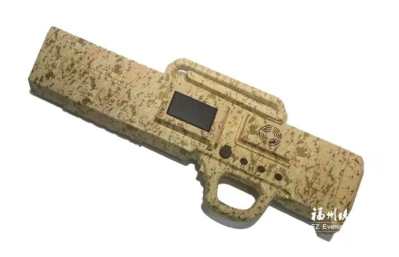 福州高新区这家企业研发新“神器” 察打一体枪专治“黑飞”无人机