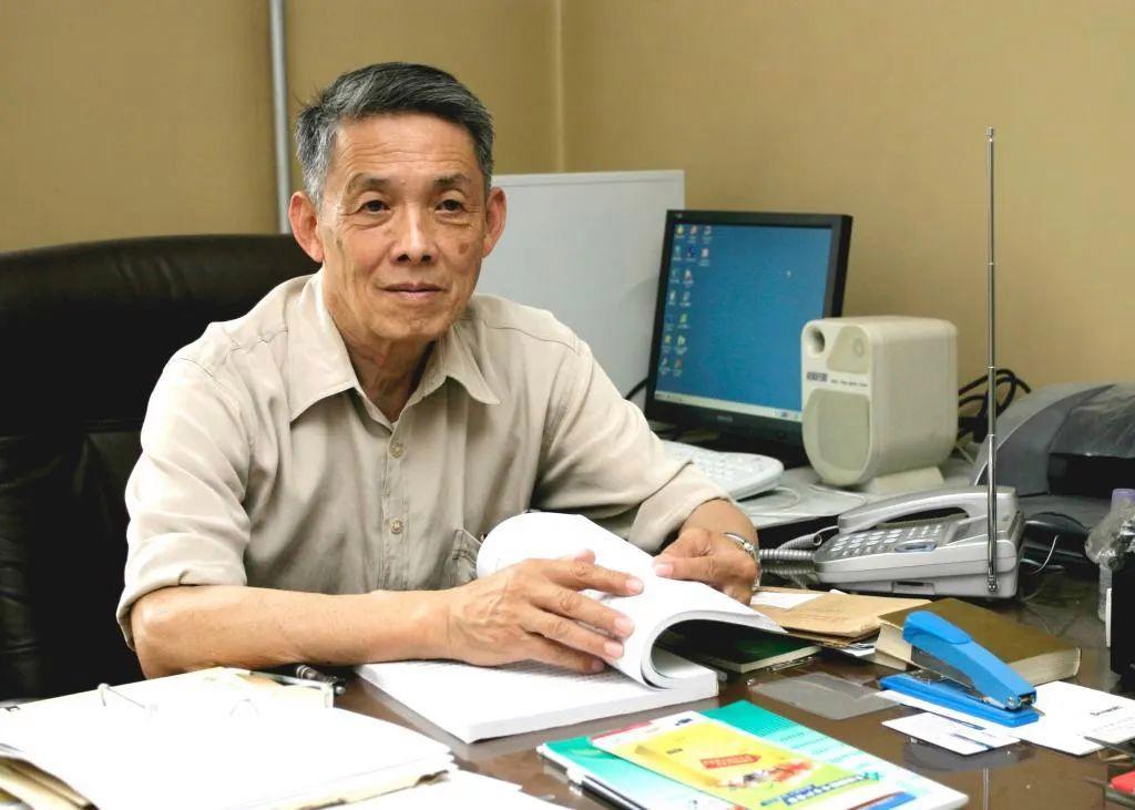 年过九旬骑车去办公室的院士走了