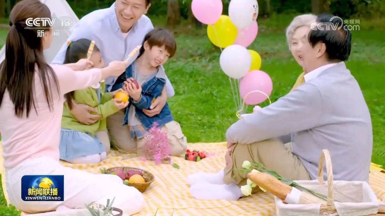 【习近平总书记今年以来治国理政纪实】让人民过上幸福生活是头等大事