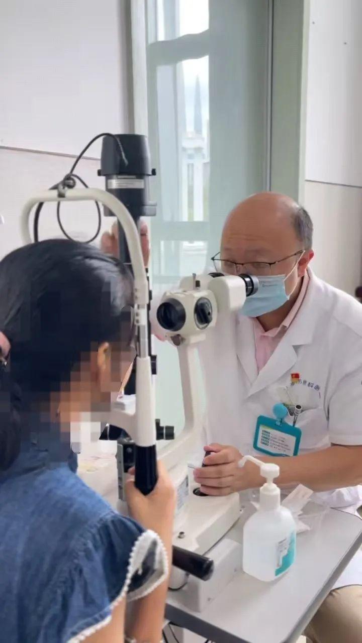 玩电话手表也能近视？医生提醒！