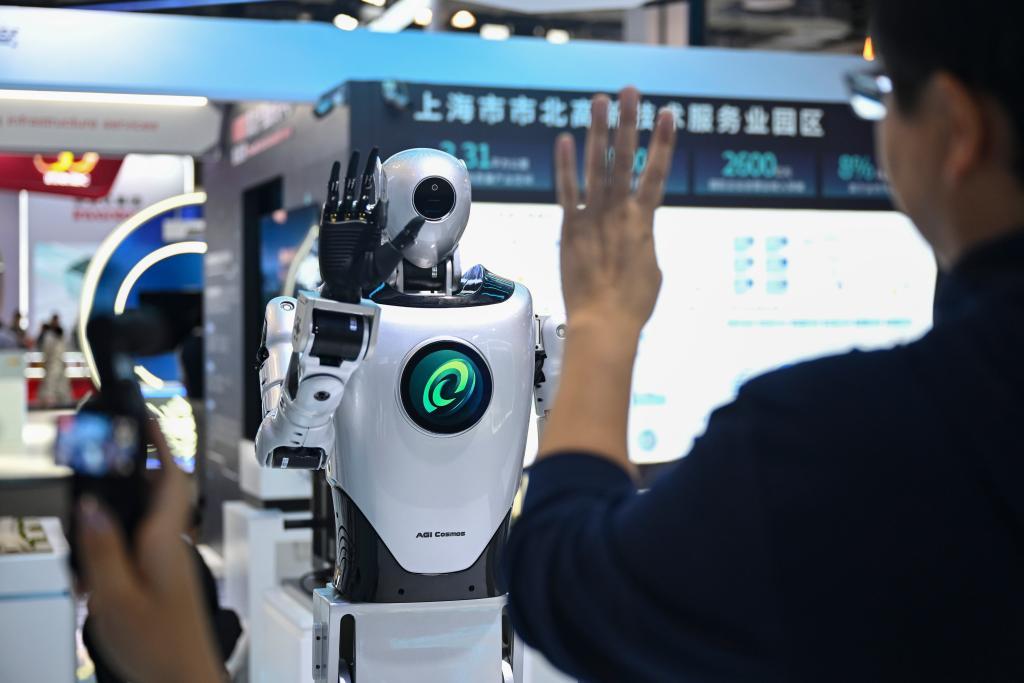 以新发展理念为指引 加快构建新发展格局——习近平总书记引领中国经济高质量发展