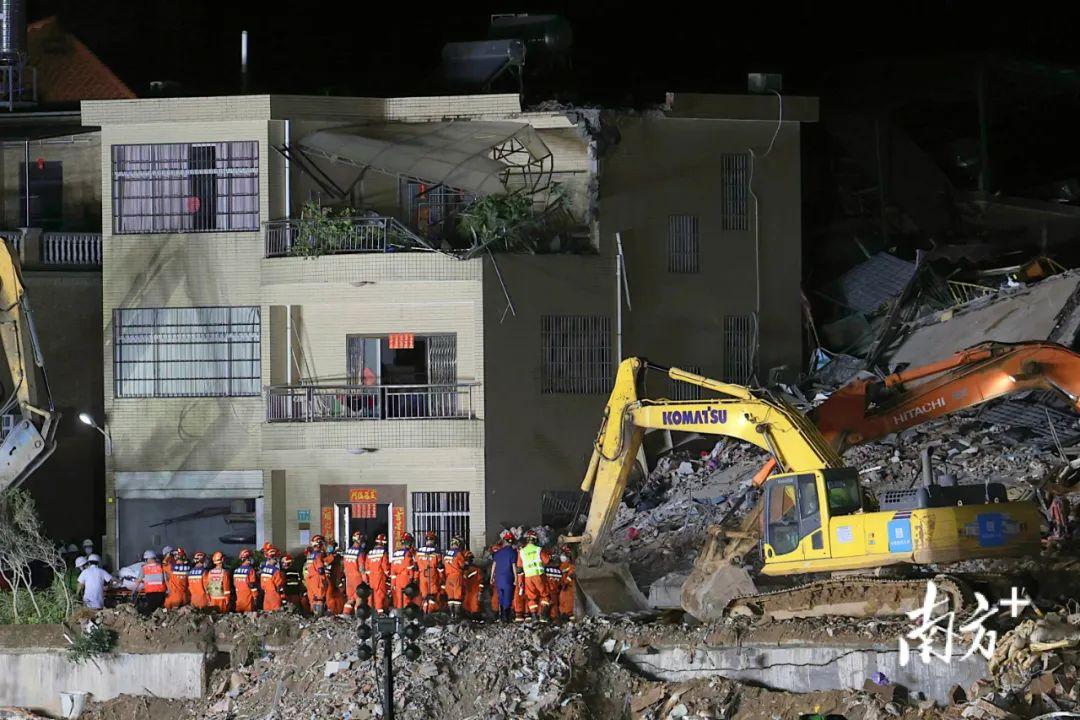 广州山体滑坡现场发现第13名被困人员，仍有1人在搜救中