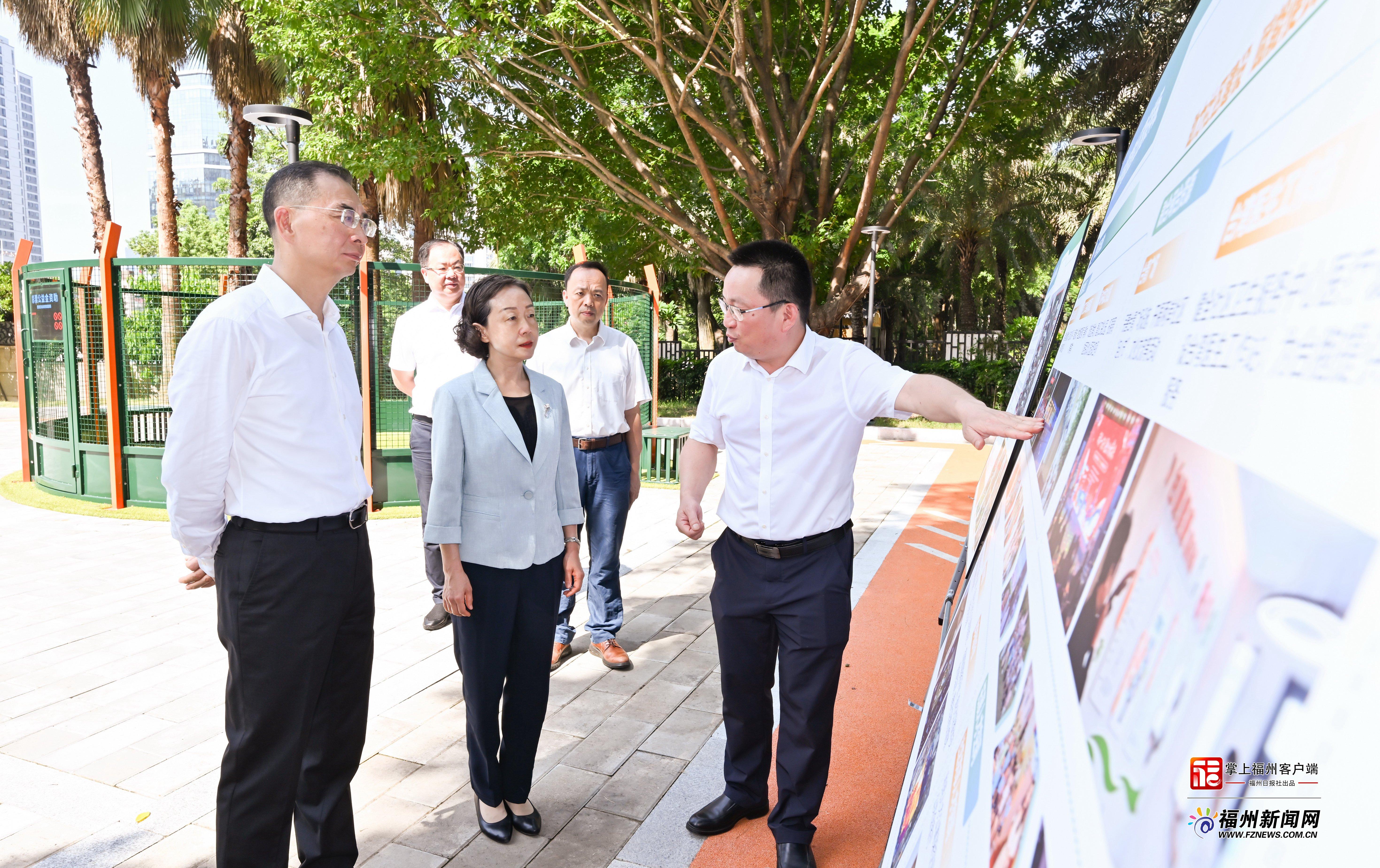 ​郭宁宁吴贤德调研城市工作并开展“护河爱水、清洁家园”活动