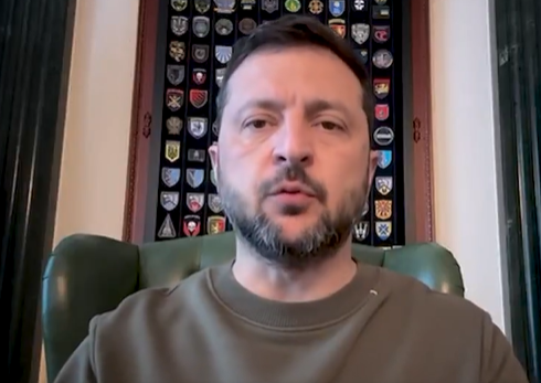 特朗普暗示可能会有“领土交换”，泽连斯基发声