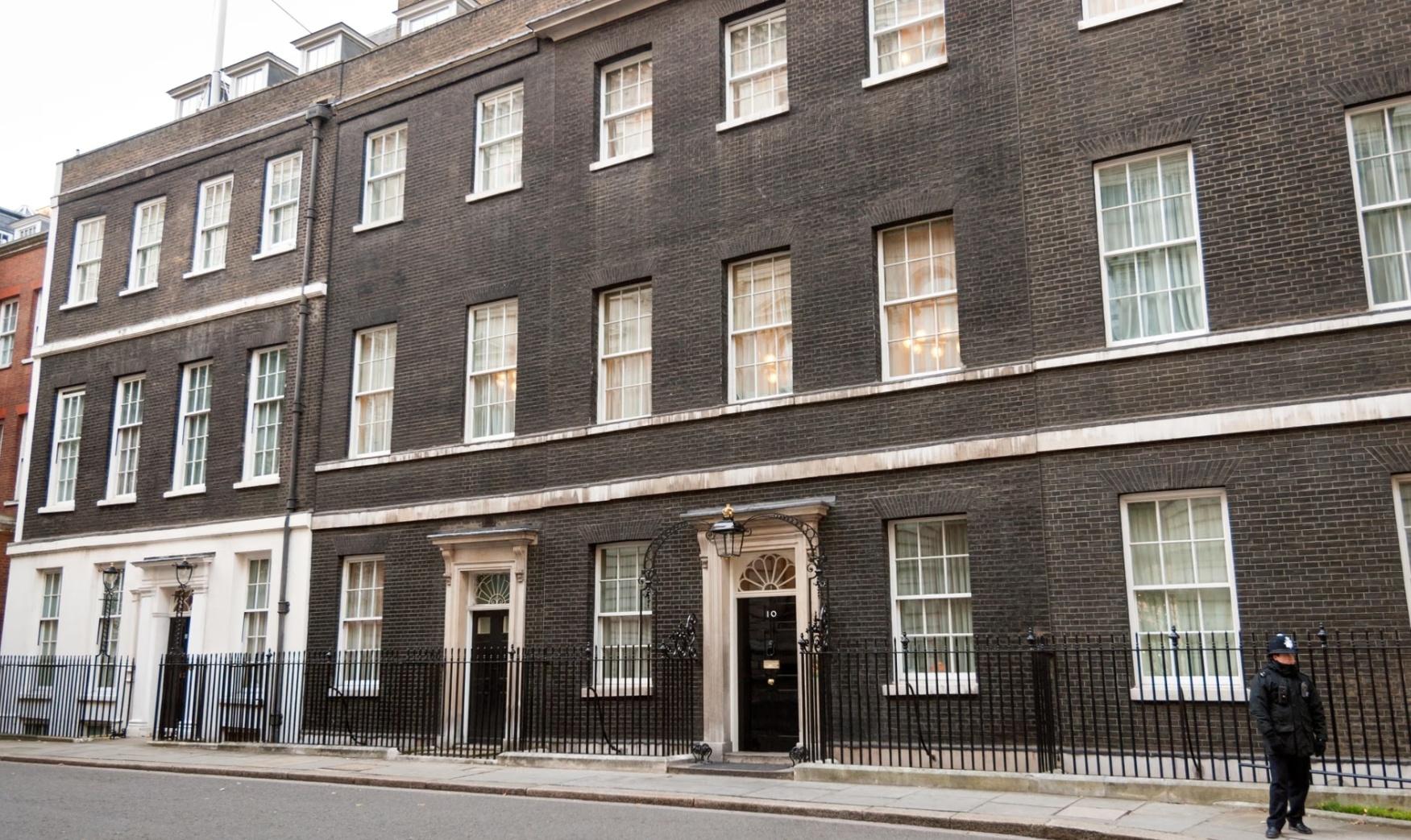 “欧洲必须上桌” 俄美元首会晤在即 欧乌美在英国协调立场