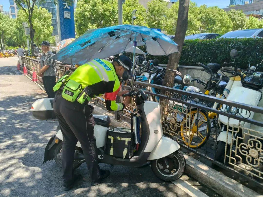 “拆伞”专家上线，福州高新区拆隐患、保安全！