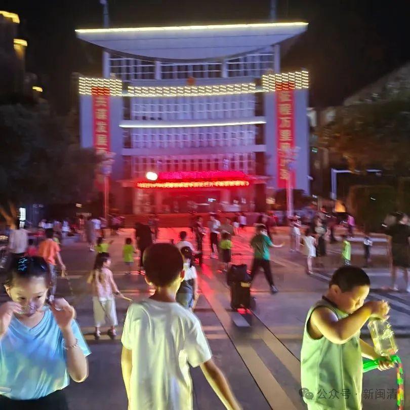 闽清乃裳广场：侨乡的心灵港湾